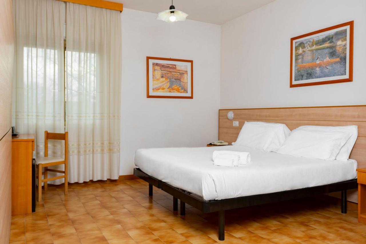 Catignano Hotel Gubbio Exteriör bild