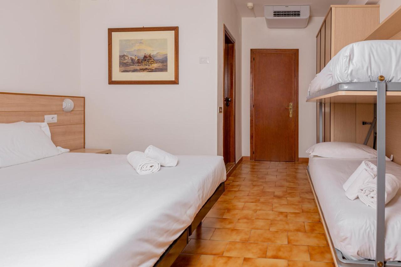 Catignano Hotel Gubbio Exteriör bild